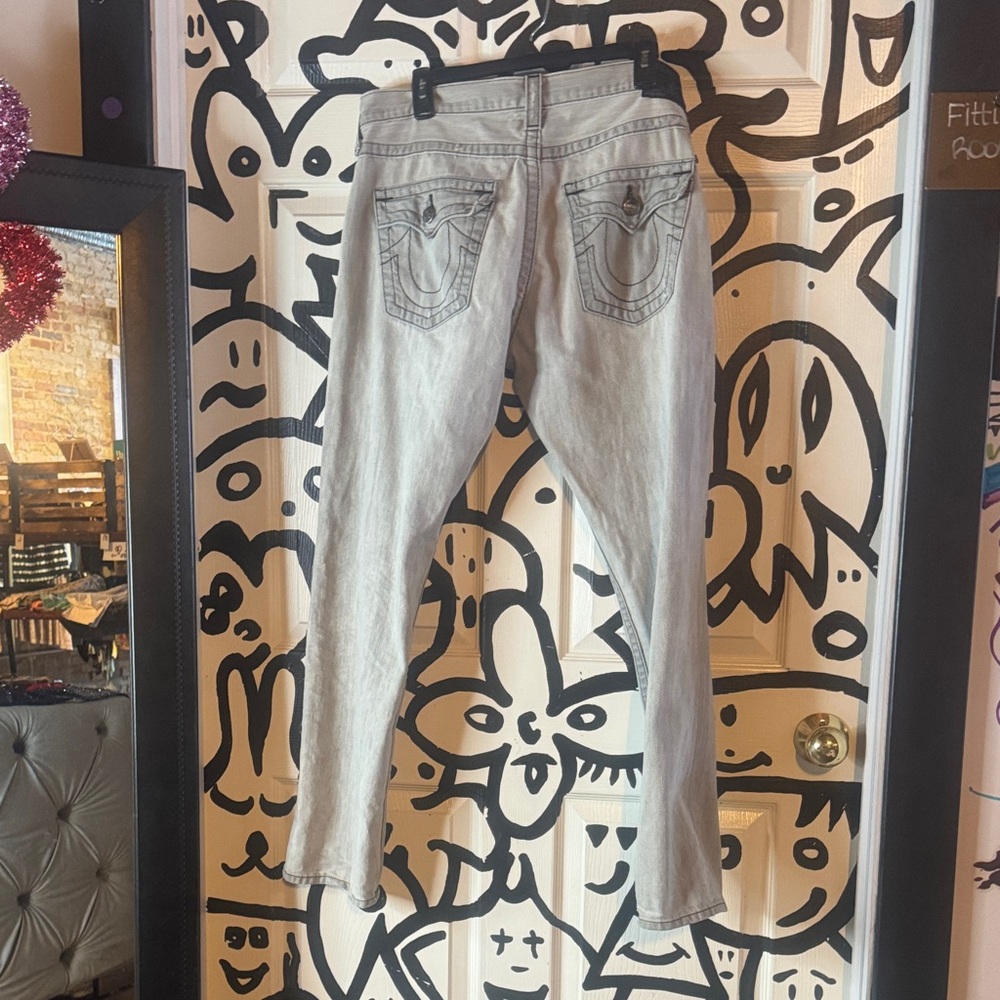 True Religion Light Gray Straight Jeans size 31 - Picture 2 of 4